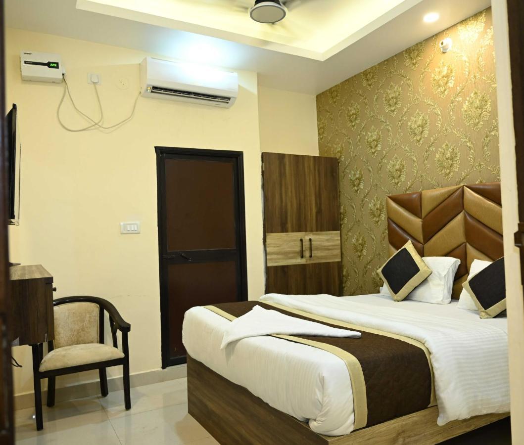 Super Hotel O Glance Inn Патна Екстер'єр фото