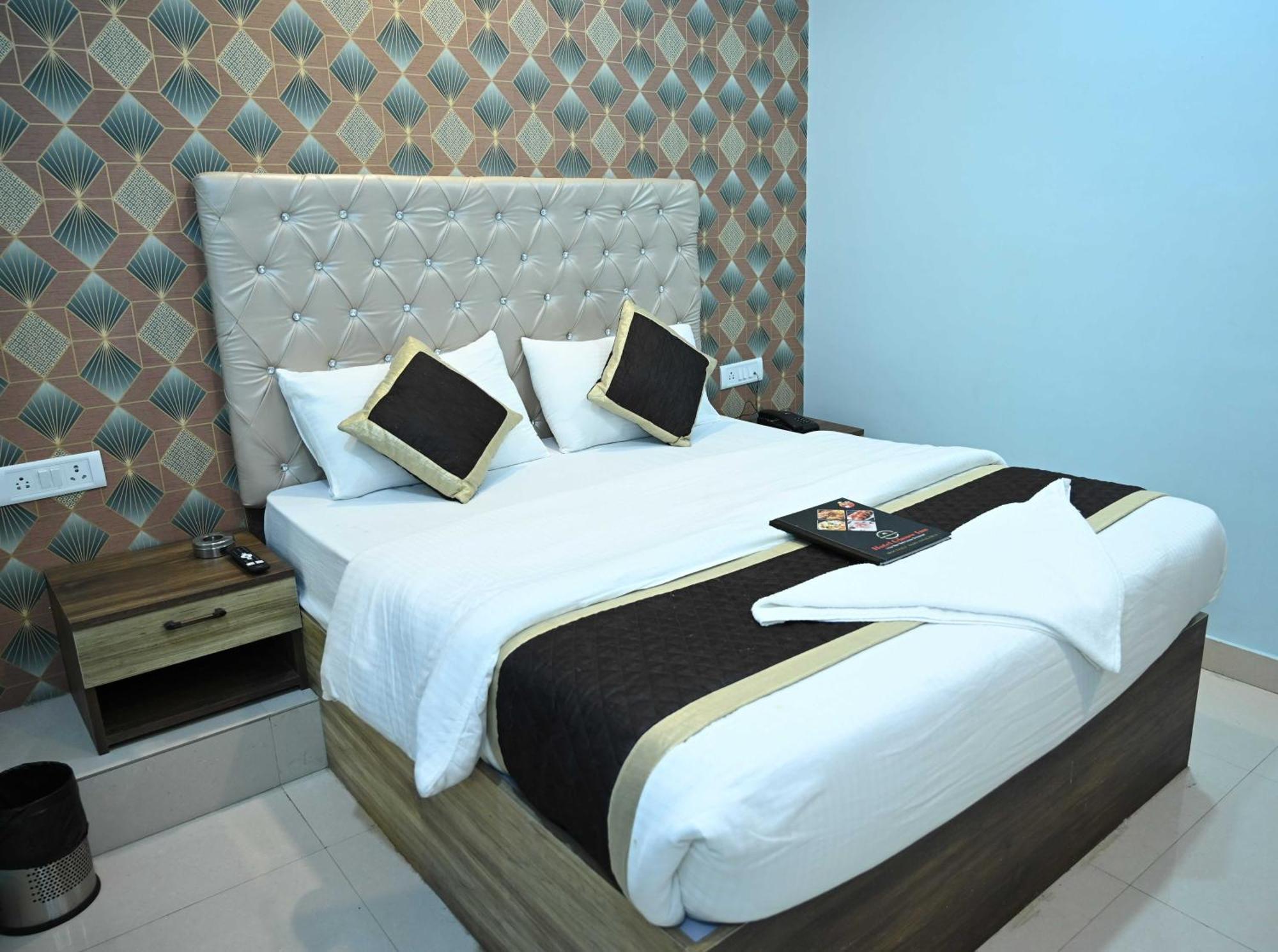 Super Hotel O Glance Inn Патна Екстер'єр фото